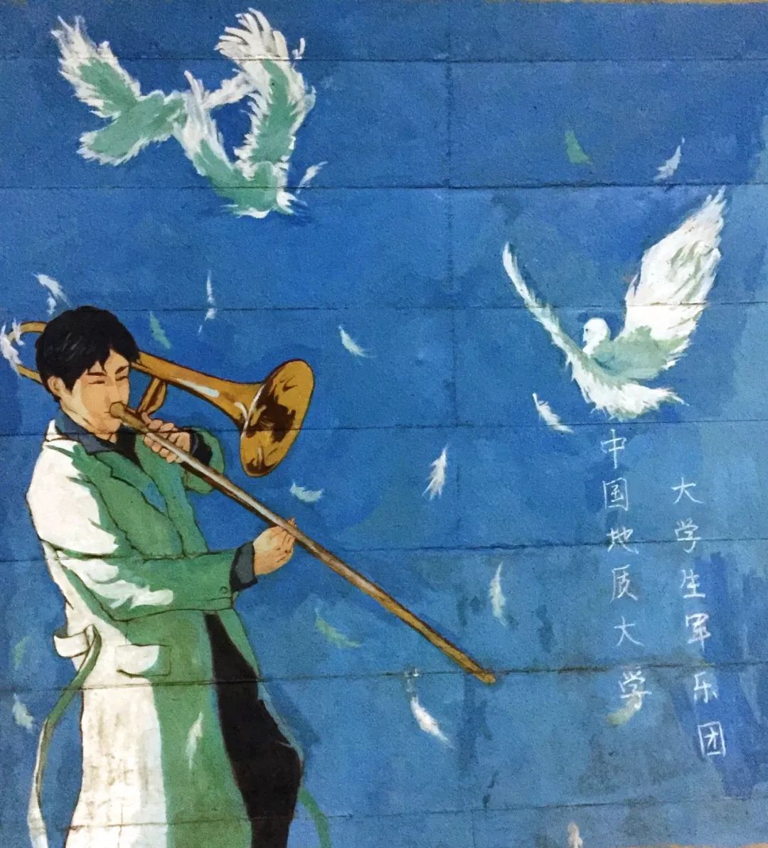 地大隧道里还有很多壁画也不错要想看个够去隧道走走吧