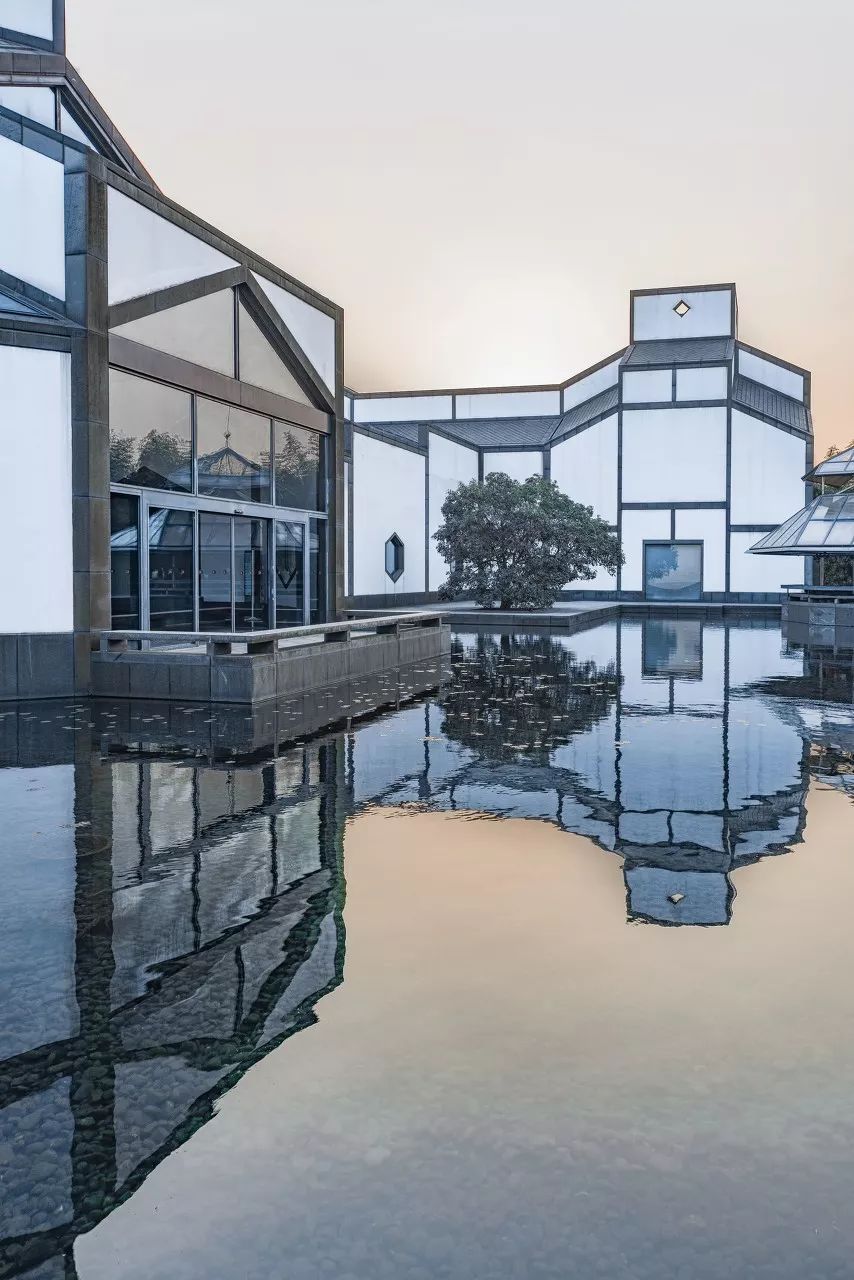 缅怀大师回顾华人建筑传奇贝聿铭的12个经典作品
