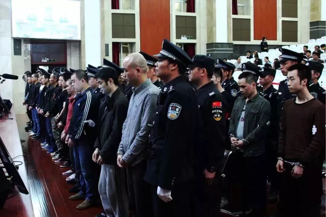 平南上上酒吧股东涉黑案二审宣判,驳回上诉维持原判!