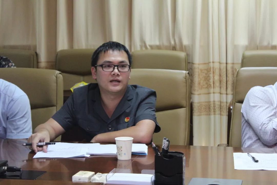 梁亮到浦北县开展团的基层组织建设调研