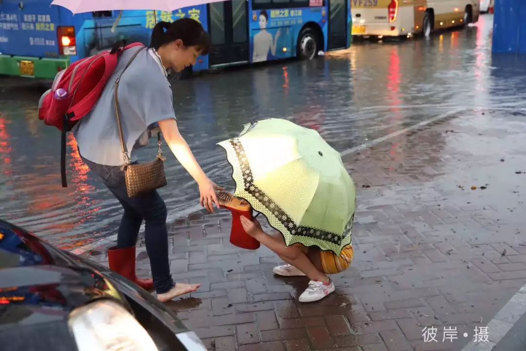 晋江暴雨后,刷爆朋友圈的"彩虹"暖到你了吗?