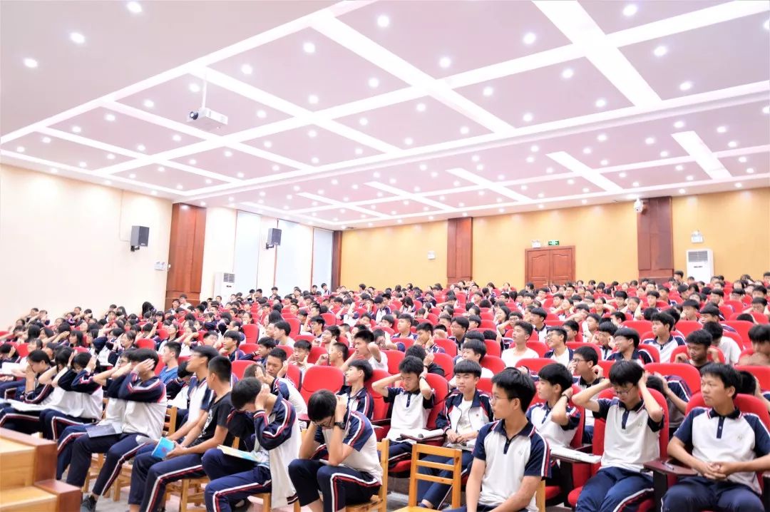 河源龙川宏图学校图片