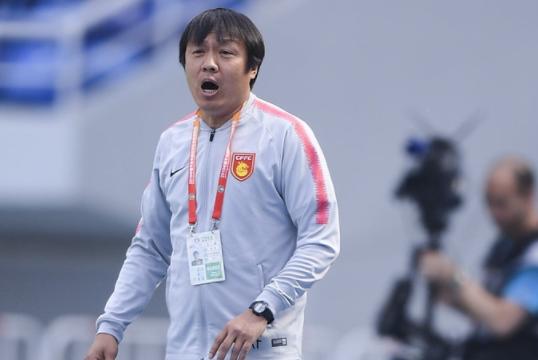 本场比赛结束之后也是引起了国内足球人的热议:王寅初:事实再一次证明