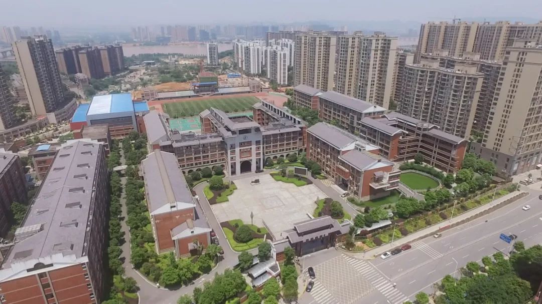 我的青春留在明德中学