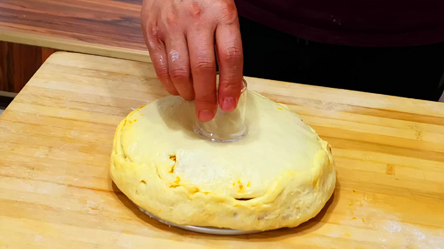 做面包不要用烤箱烤了教你最简单做法不用黄油松软还拉丝