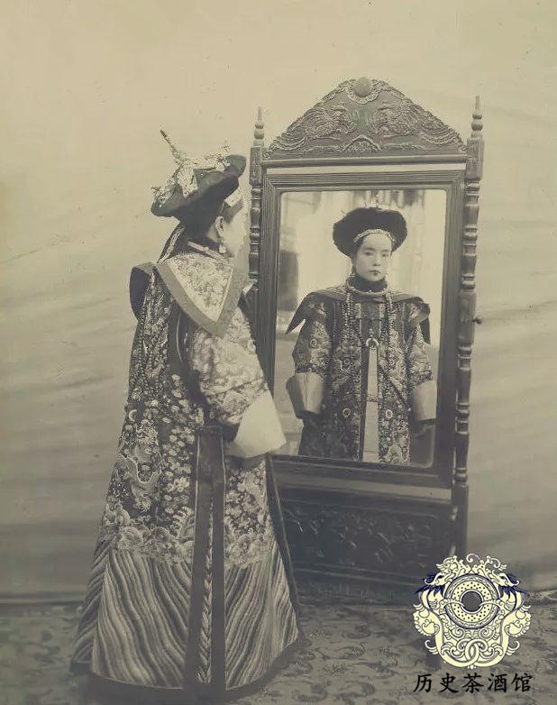 原创清末福晋老照片图五是末代皇帝溥仪的亲生母亲图八三位最漂亮