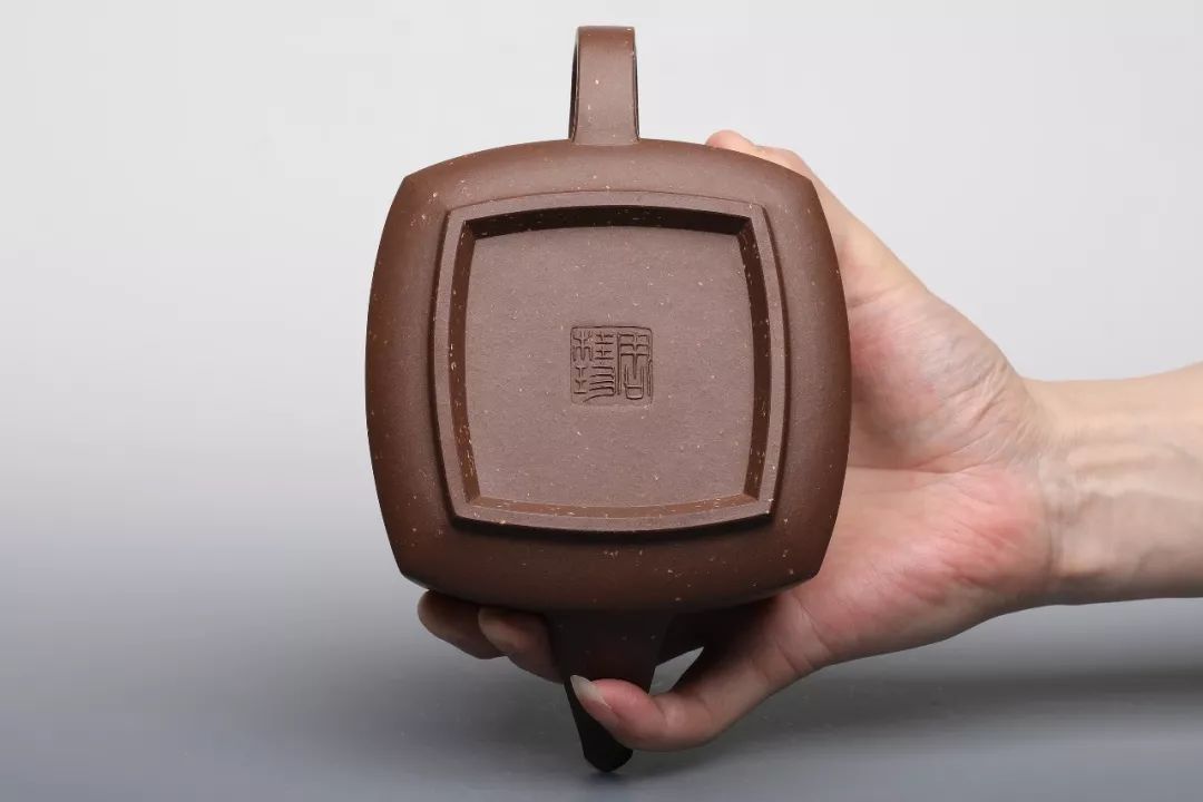 紫砂壶三位女大师之一,周桂珍