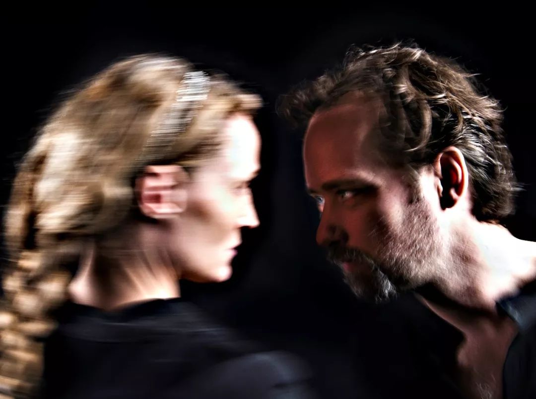 其三,从勃艮第乐派到佛兰德斯的奥克冈,现实主义倾向日益明显.