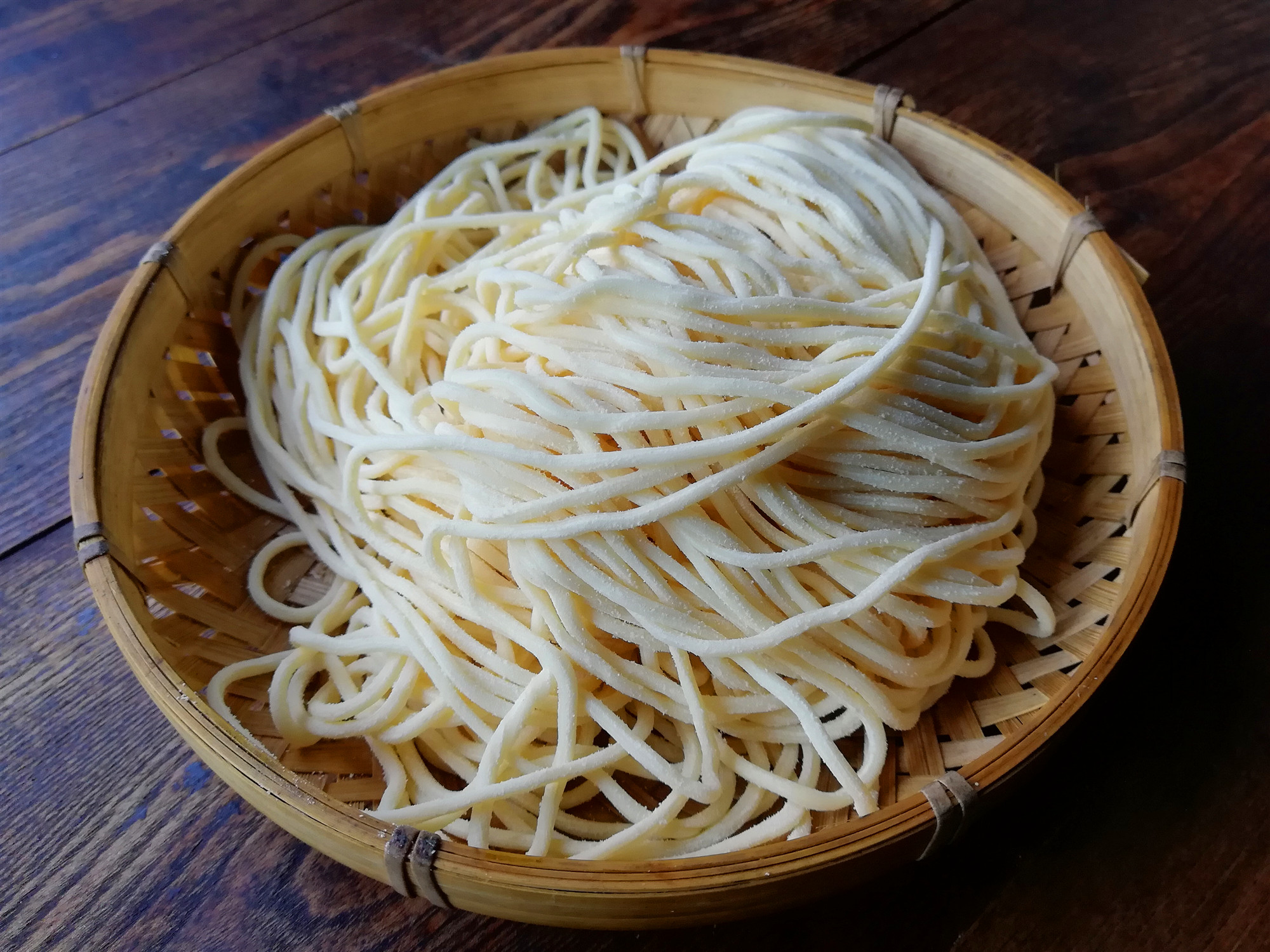 记住做炒面的关键步骤和技巧,做的味道像大厨一样好,炒出的面条又香又