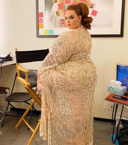 重达300斤的女子,逆袭当了模特,嫁给澳洲富豪_霍勒迪