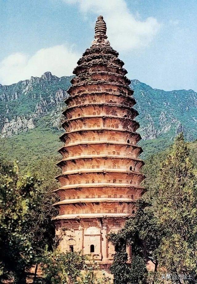 中国著名古塔