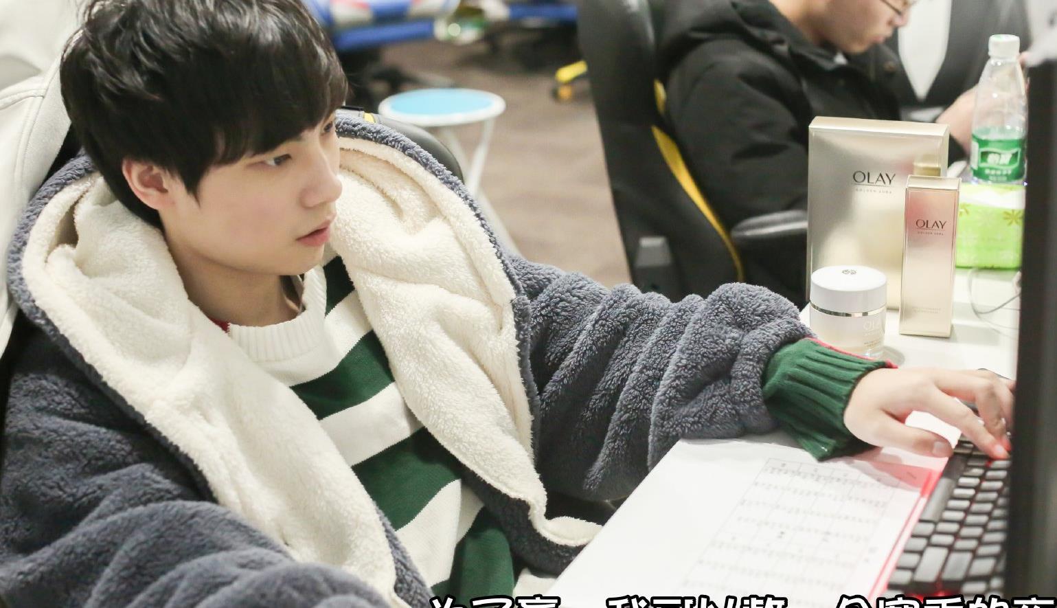 四冠王教练gemini疑似要辞职jc青浪与纵情唱双簧暗讽qg失利