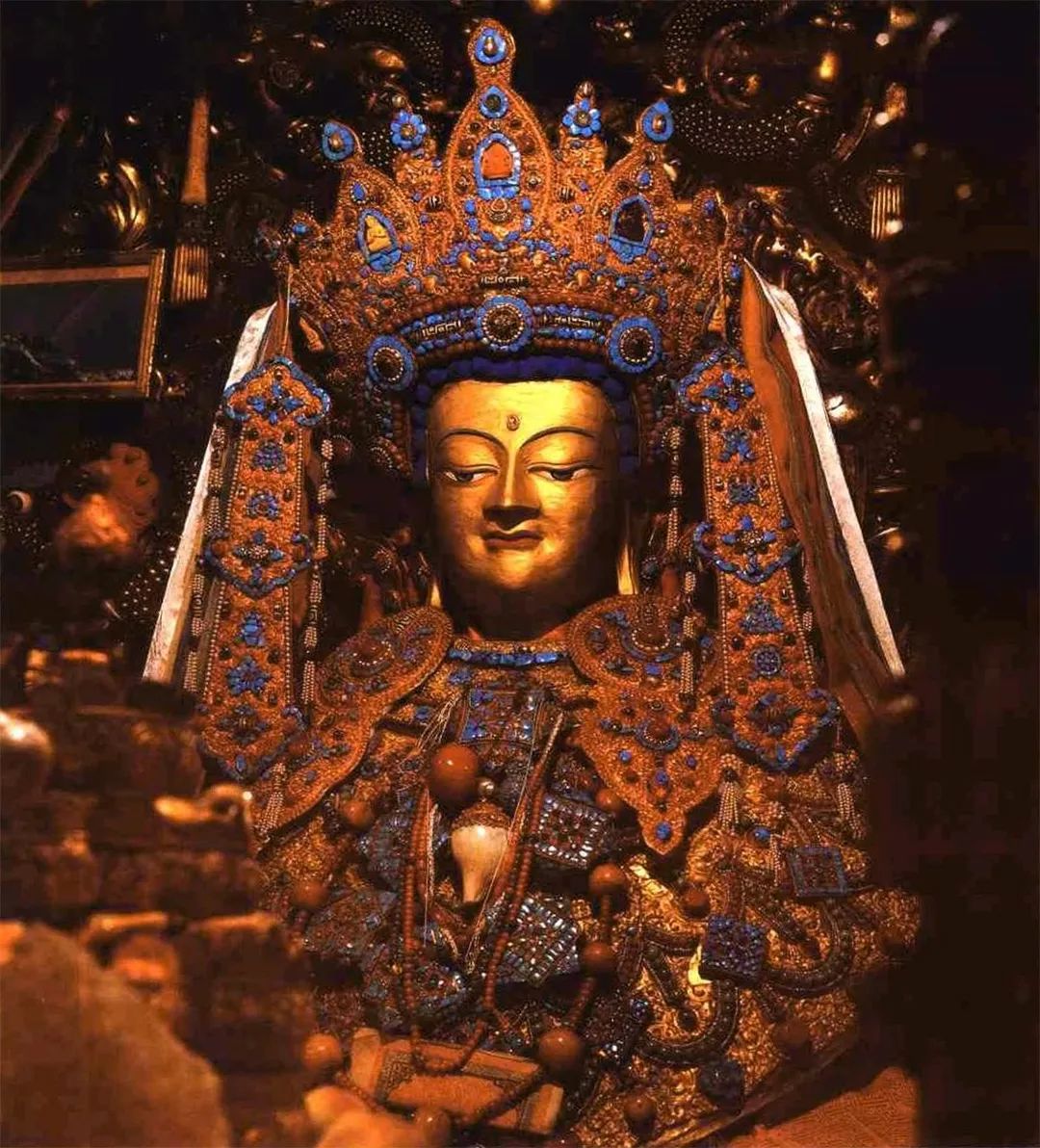 唐贞观年(公元627年649年),吐蕃赞普松赞干布派遣大臣禄东賛赴长安请