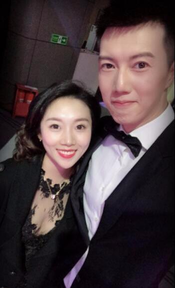 中国男排队员张晨与妻子李扬在两年前结婚,之后育有一子,并且取名为"