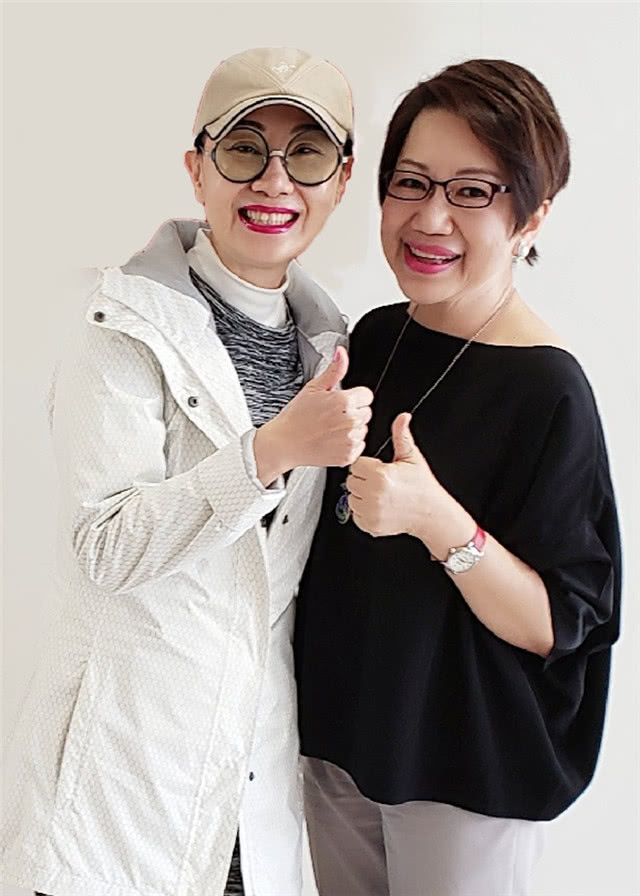 女星当单亲妈妈撕烂前夫照片,女儿从未见过生父长相_柳影虹