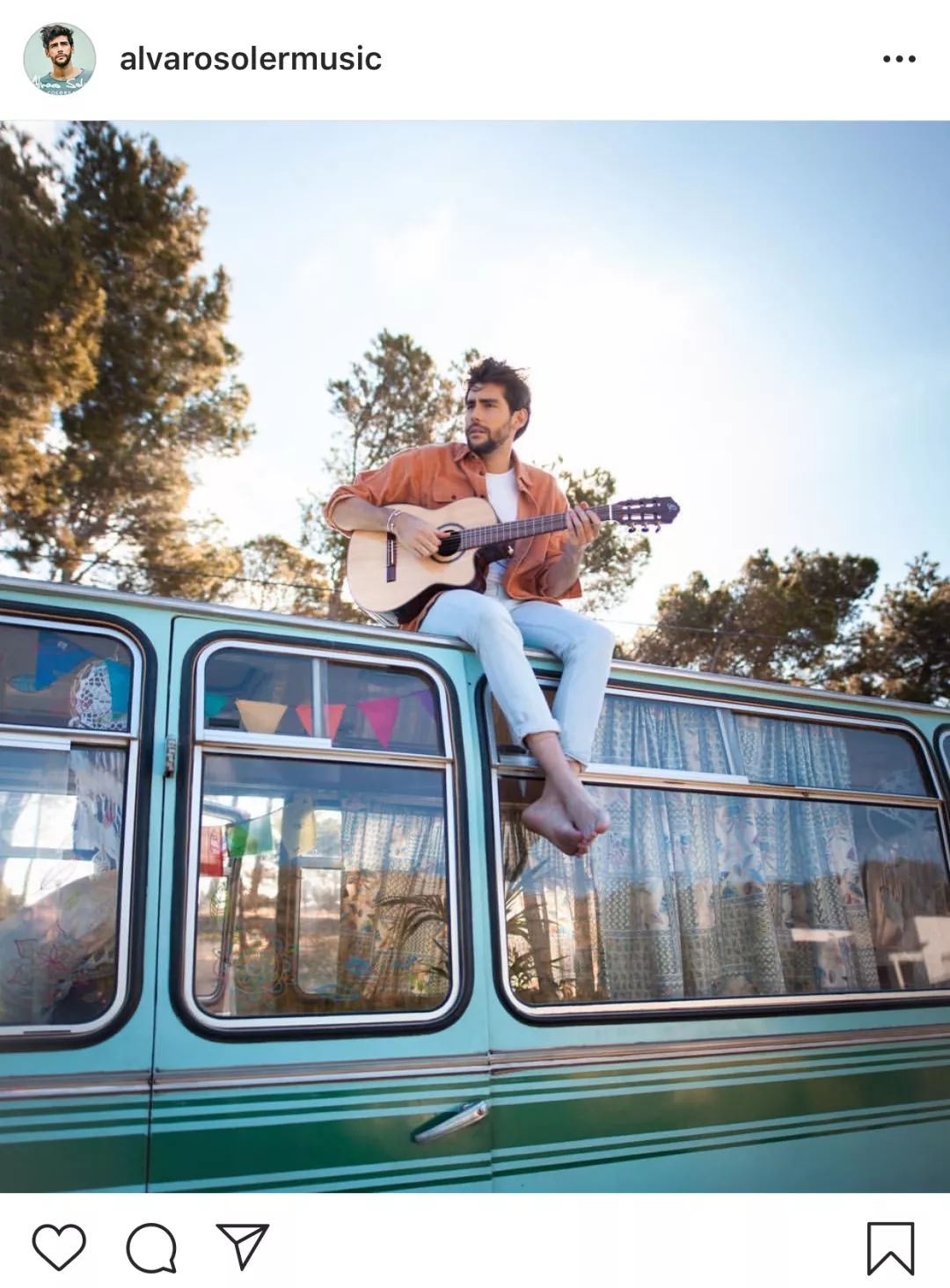 alvaro soler是近几年来非常受大家欢迎的西班牙流行民谣创作歌手