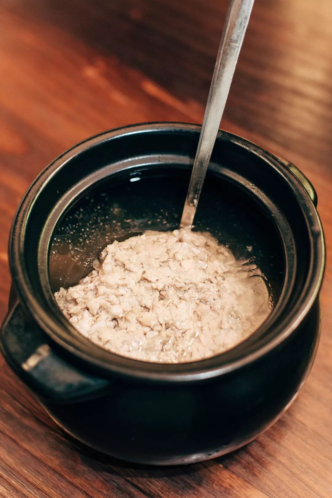 步步高一老板把渔船搬进店想吃饭得上船想点菜得上岸