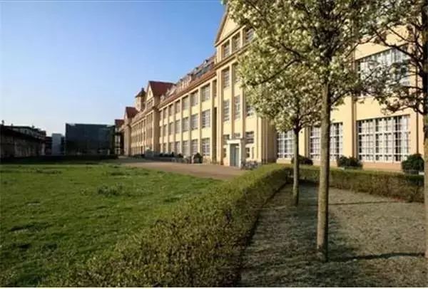 卡尔斯鲁厄国立设计学院hfg karlsruhe▉卡尔斯鲁厄国立设计学院学校