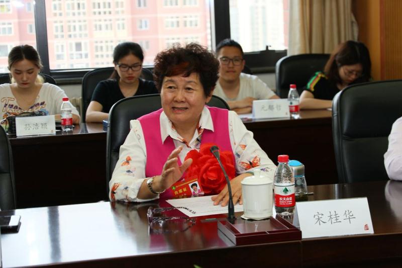 暖万家——记全国助残先进个人,青岛笑姐志愿者公益中心创办人宋桂华