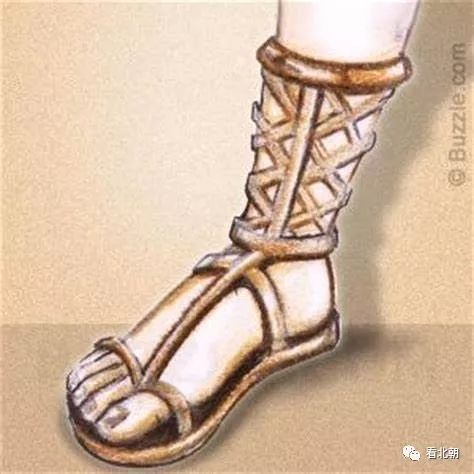 这是罗马士兵的鞋复原:注意他们的脚:希腊式凉鞋:家有布熊:欧洲有次
