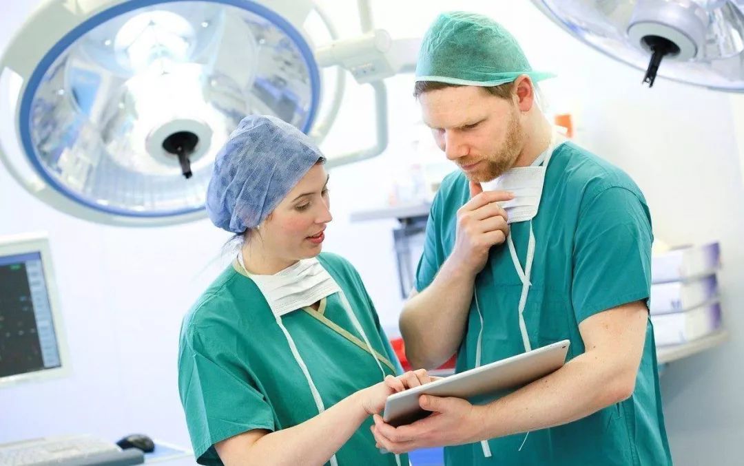 24张图告诉你:口腔医生的苦乐时光!_工作