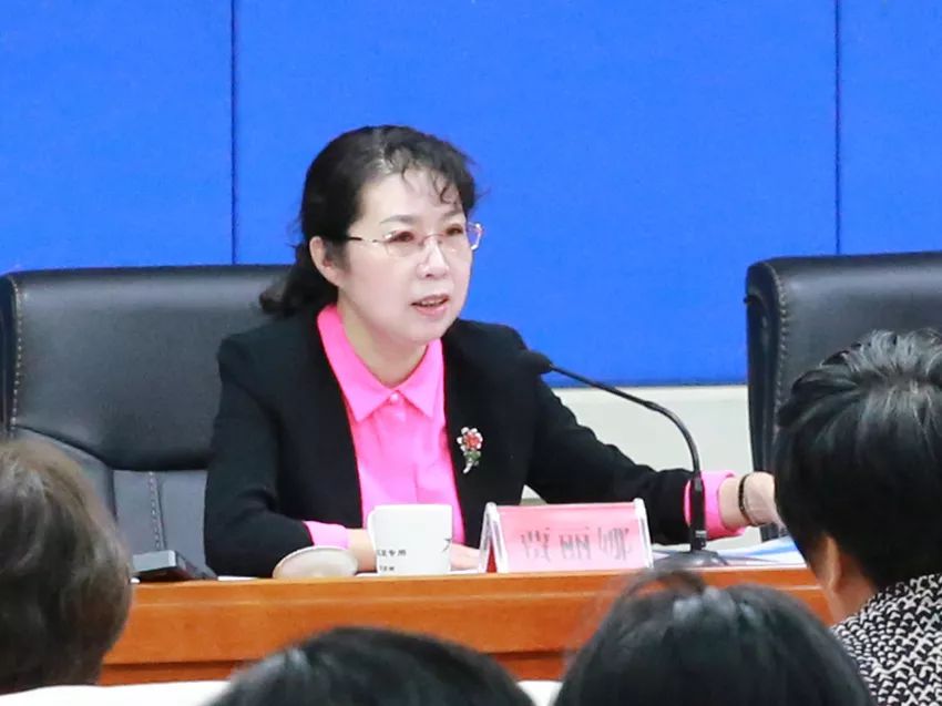 并对考试安全和招生工作进行了部署,副市长贾丽娜对中高考工作提出