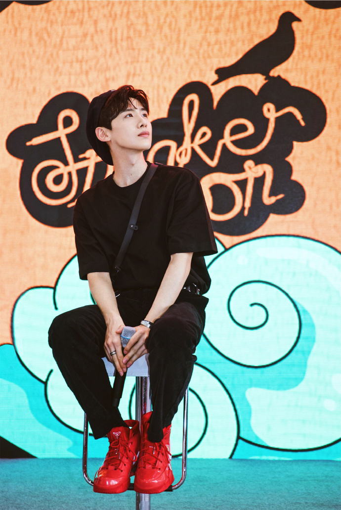 白敬亭出席sneakercon官图来袭是的鞋王又拥有新鞋了