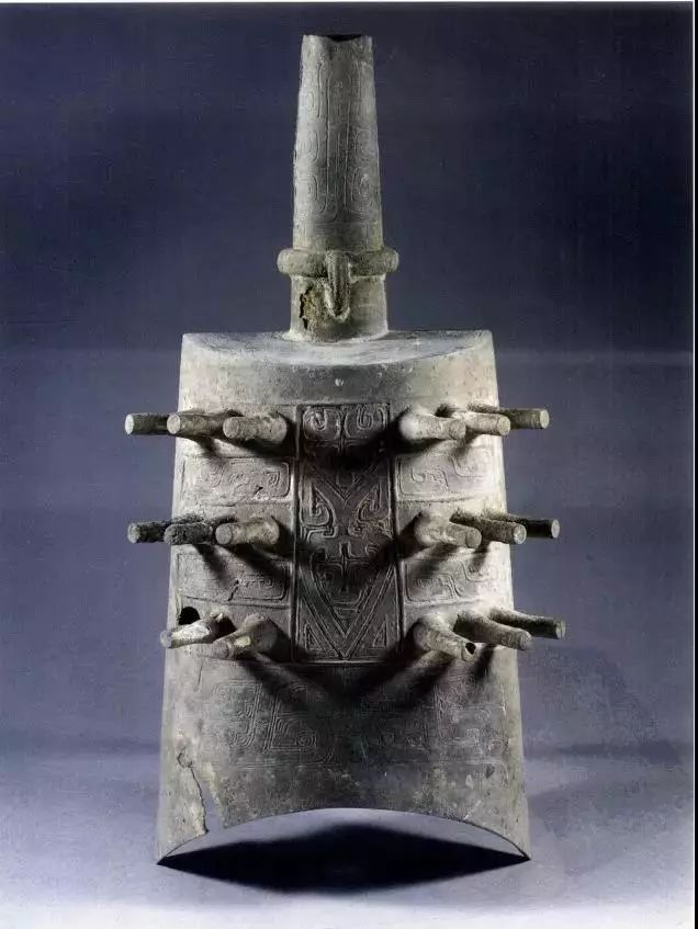 巴蜀战国蝉纹钟,图片来源:《中国青铜器》卷13,编号193这种说法似乎