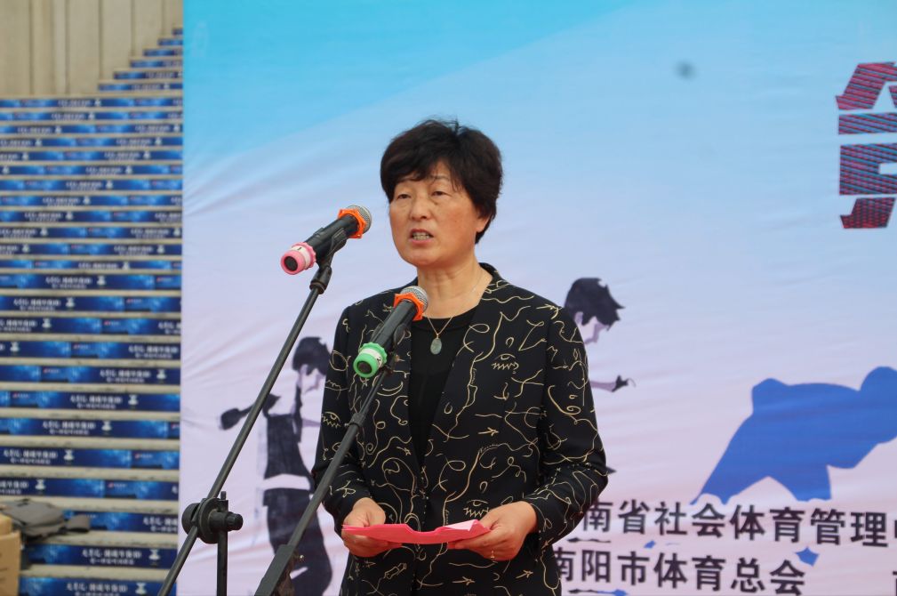 河南省社会体育管理中心副主任李罡,运行部副部长虎萌,运行部项目主管