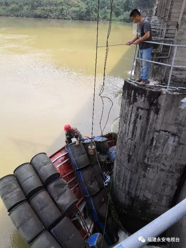 灾后,这群三明人很忙.