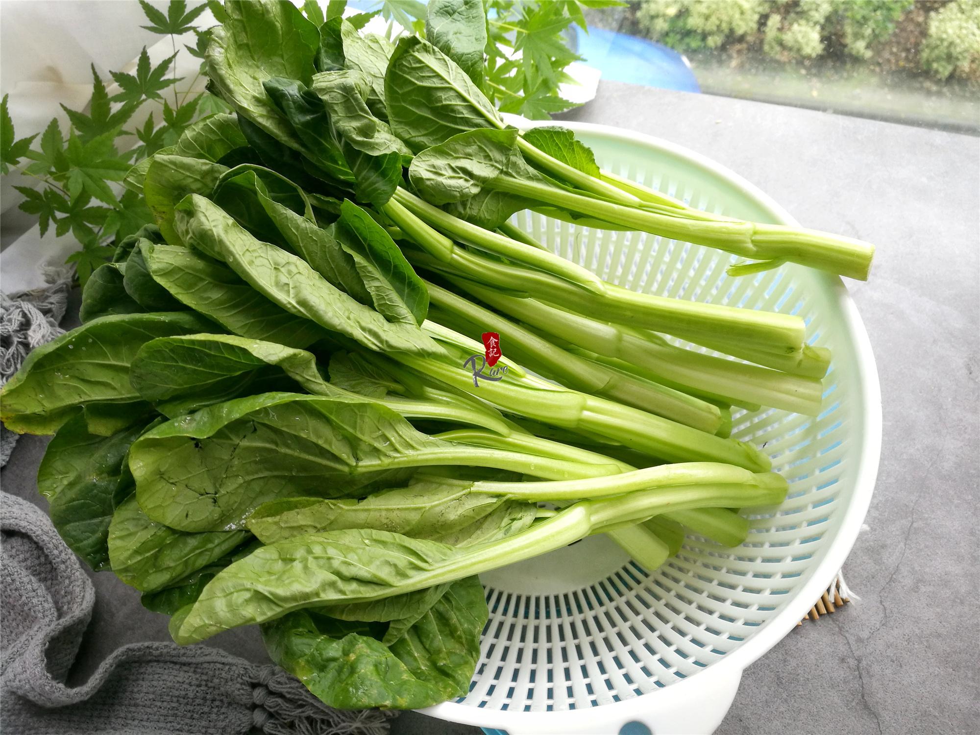 一把青菜几瓣蒜加点油盐简单炒五月天天吃六月告别小肚腩