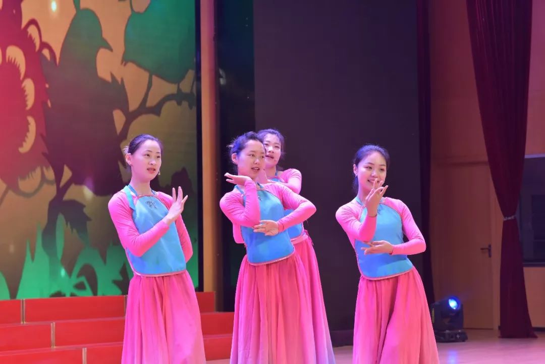 海门中南国际小学金蔷薇周刊第四十七期