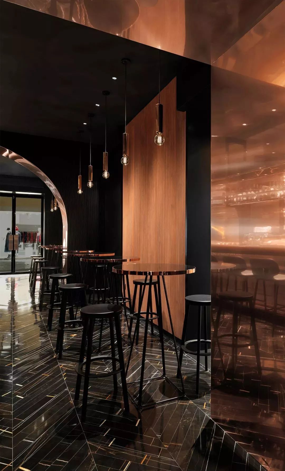 灯光游记解读意大利品牌店铺灯光设计美学