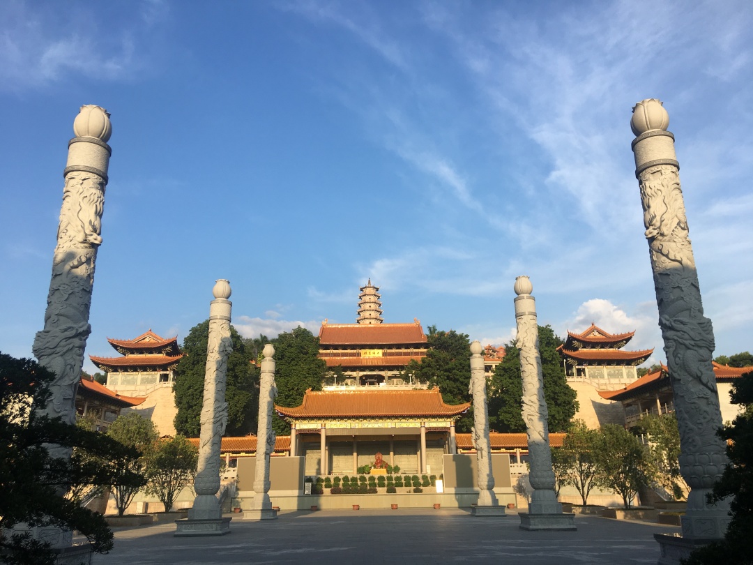 世界客都-梅州 赏"客天下",观"四面千佛",行摄"百年古村"
