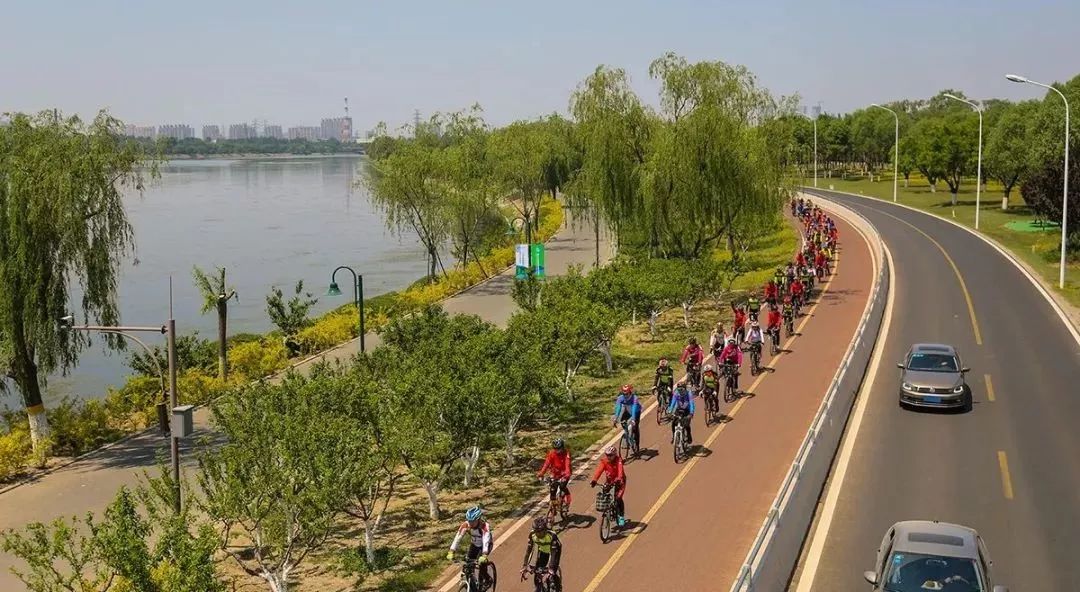 今年,通州在建的有潞城中路綠道,壁富路綠道,小中河綠道,中壩河綠道