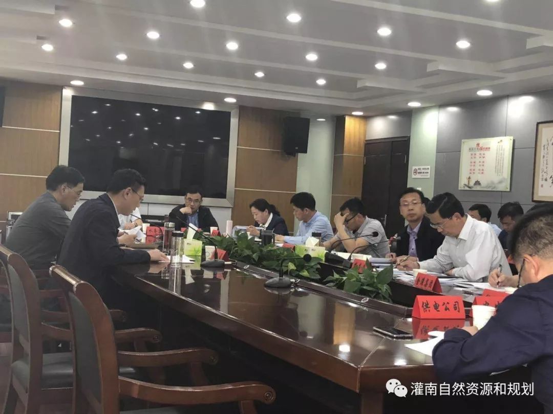 我县召开镇村布局规划优化和土地增减挂钩专题推进会_张卫峰
