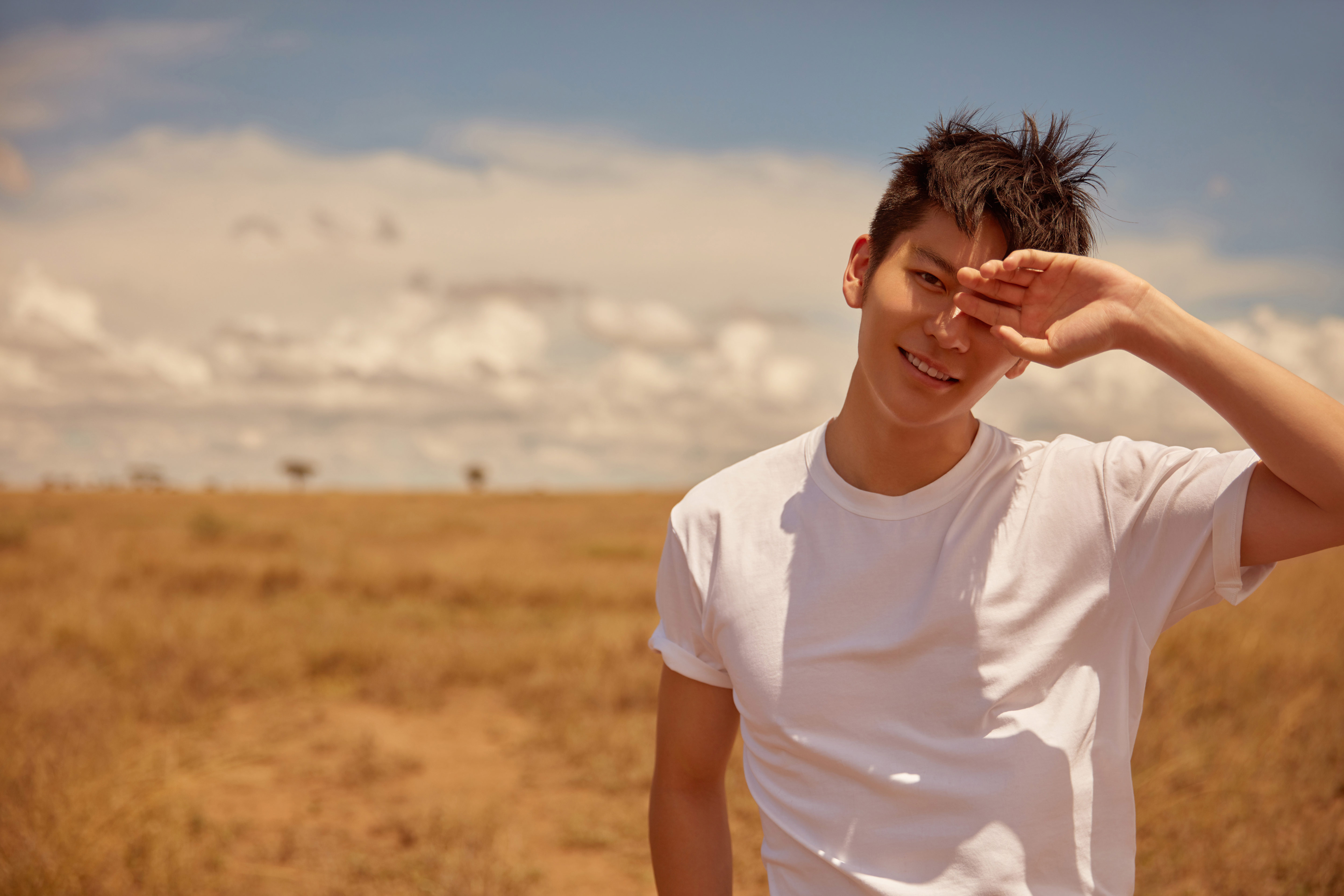 王嘉版《等得到》今日上线 非洲野性写真彰显健康之美