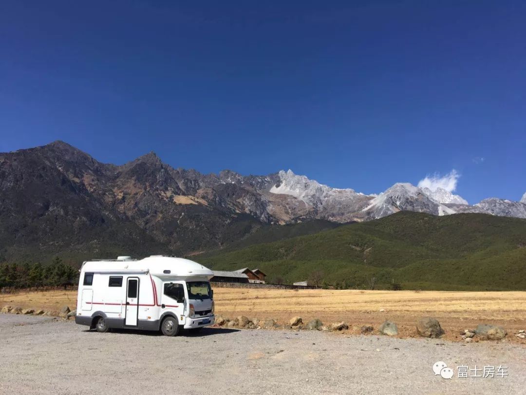 野外露营好时节,你的位置对吗!_房车