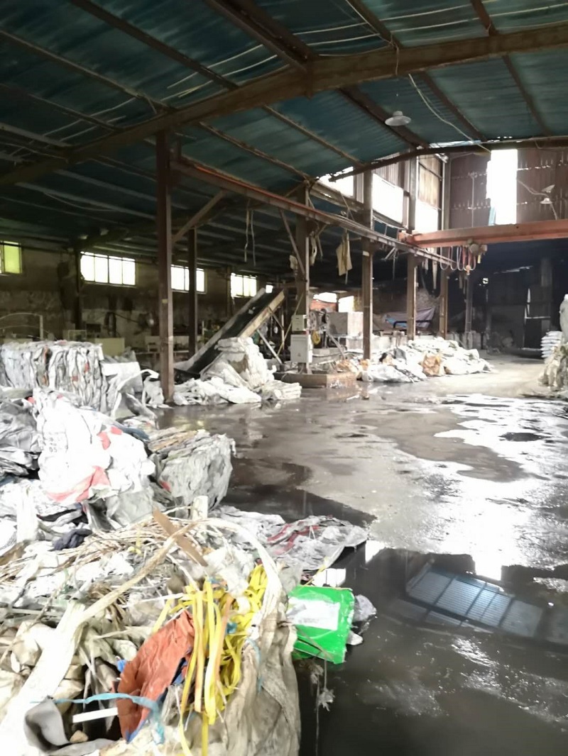 柘荣县流域河长袁灿申开展巡河,严厉迅速处置一起非法排污行为