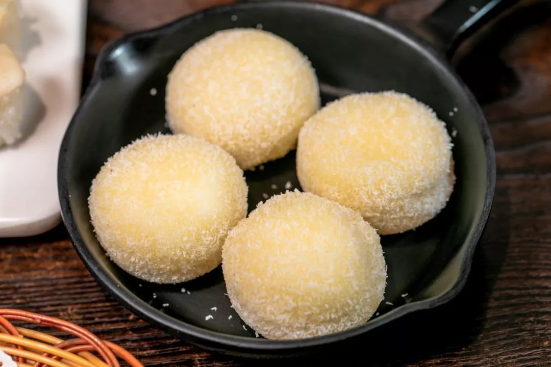 性价比劲高榴莲寿司放题!200 款日料78元任食,来就送三文鱼!