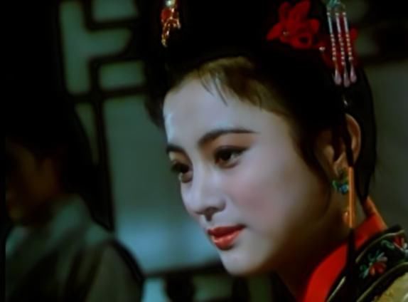 尤三姐形象不同版本不同形象