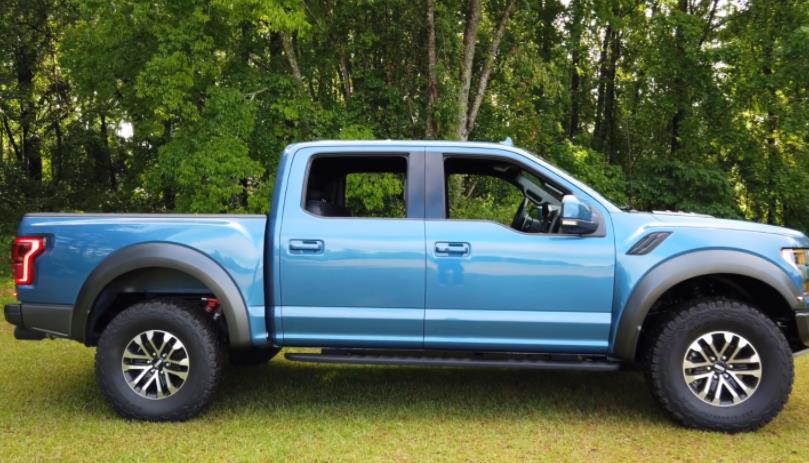 2019款欧版福特f150 4x4到店实拍,气场不输霸道