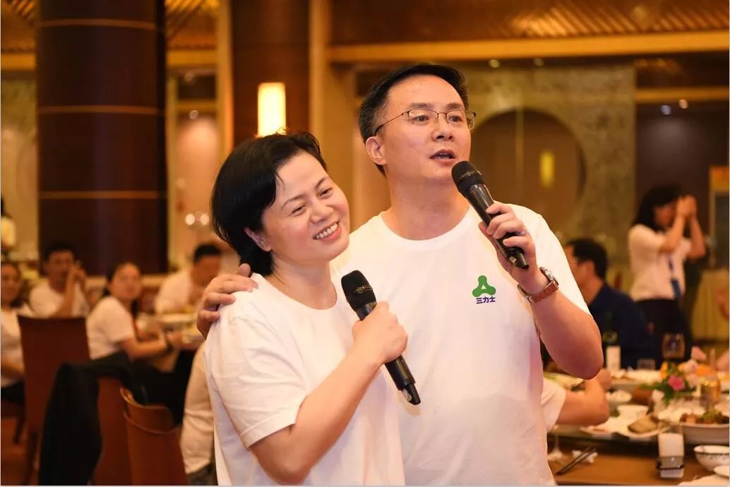 讲座现场安排5家集乘供应商进行公司介绍与产品讲解,他们是:三力士