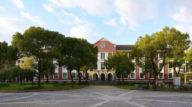 昨天,上海财经大学商学院2020级mba提前面试结束,预面试考擦内容1.