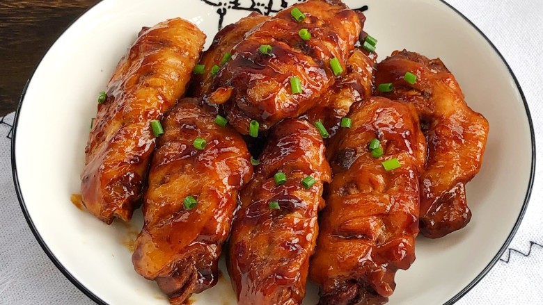 原创百吃不腻的鸡翅菜谱可乐鸡翅营养丰富做法简单动手试试吧