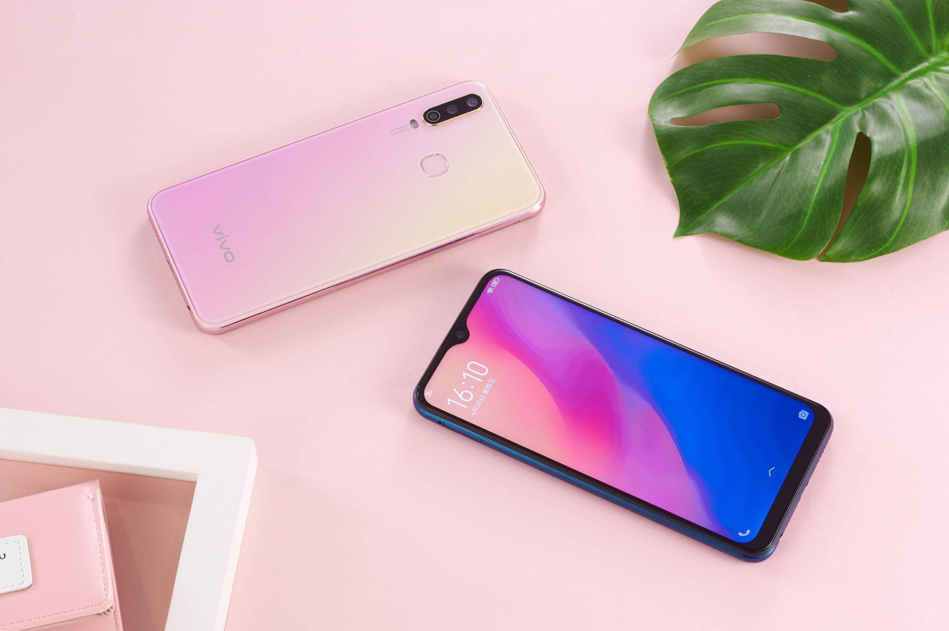 多彩渐变 精致水滴屏!vivo y3图赏:千元美学新秀