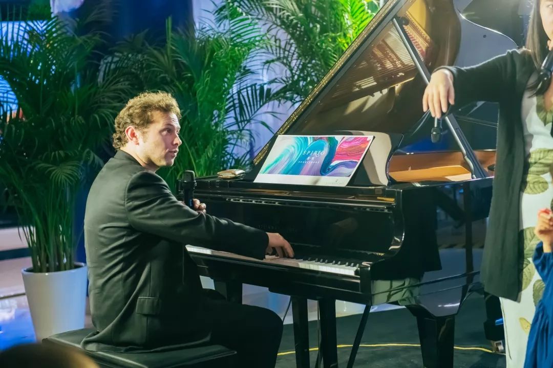 namirovsky(米沙·纳米诺夫斯基)俄罗斯裔美国籍钢琴家钢琴名家演奏会