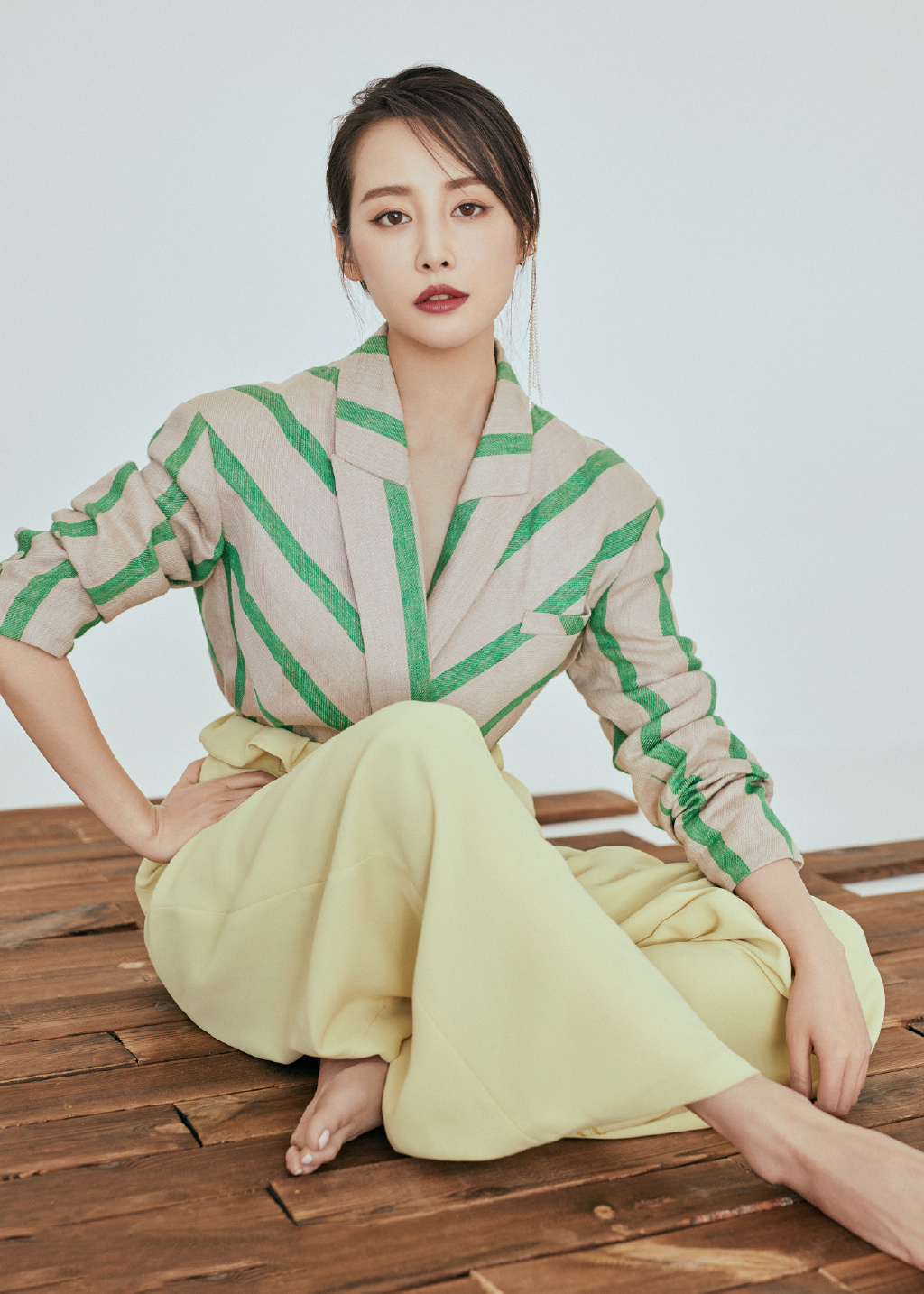 女演员李纯性感优雅时尚写真-搜狐大视野-搜狐新闻