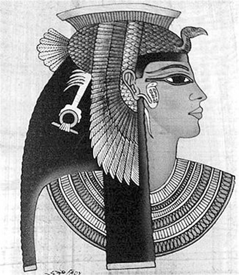 早在2000多年前,埃及艳后就开始用啤酒和玫瑰花洗脸,沐浴,说她是美容