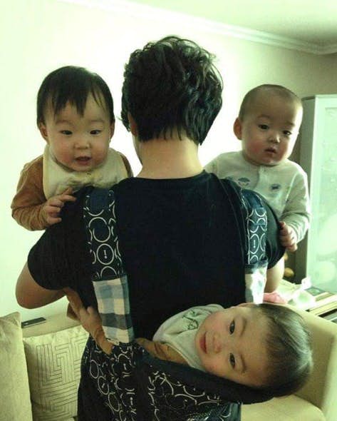 永远都是父母的暖心小宝贝宋家三胞胎亲制感谢卡送父母